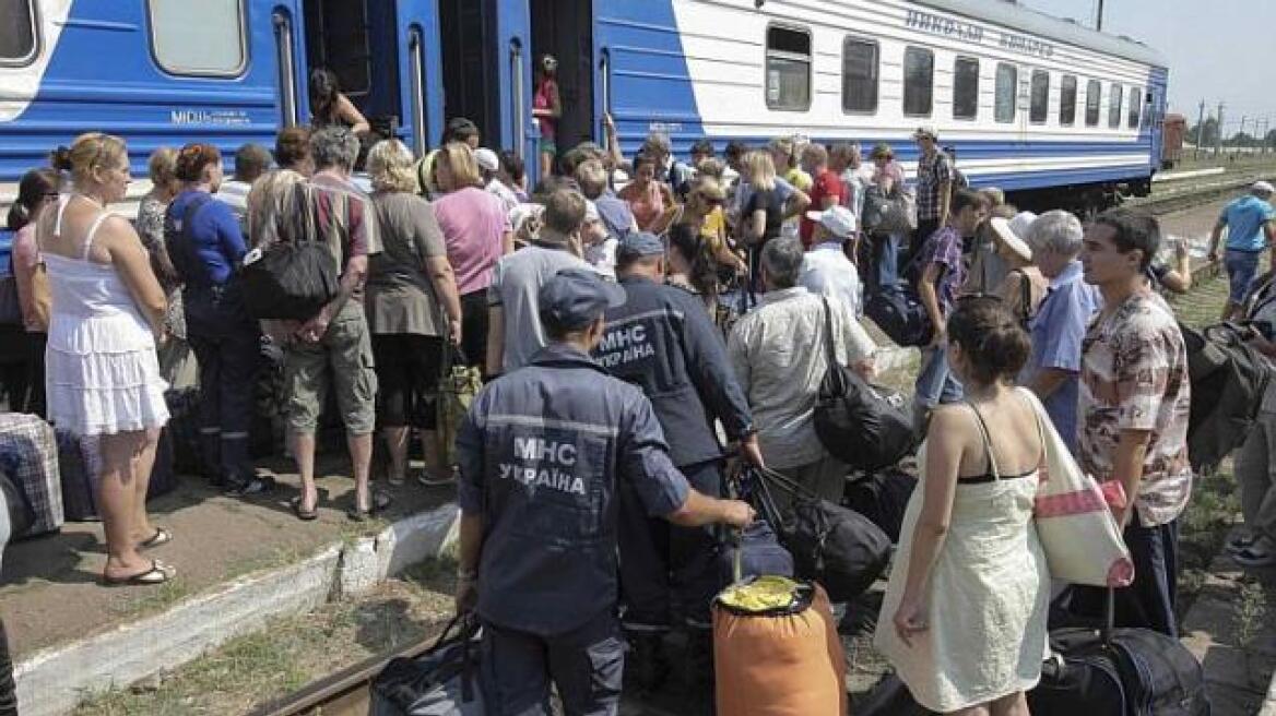 Ουκρανία: «Δεκάδες νεκροί» από το χτύπημα στο κονβόι με τους πρόσφυγες